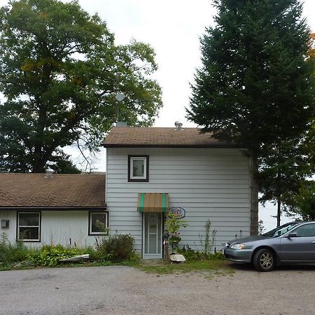 Silver Springs Cottage Resort Harcourt Esterno foto